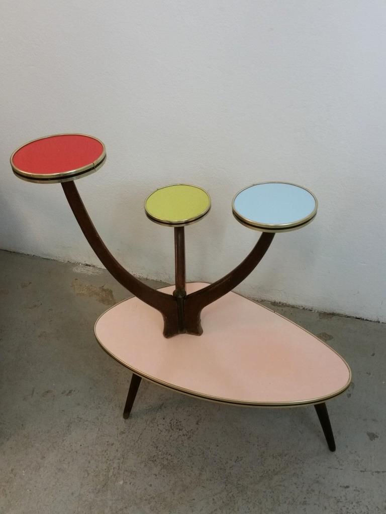 1 porte plantes formica