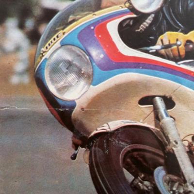 1 poster moto
