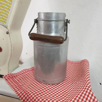 1 pot a lait
