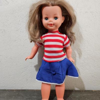 1 poupee bella