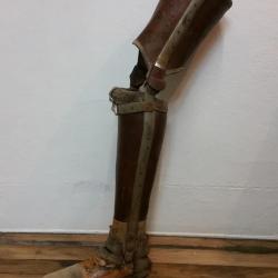 Jambe de bois articulée