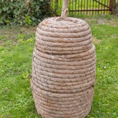1 ruche en paille