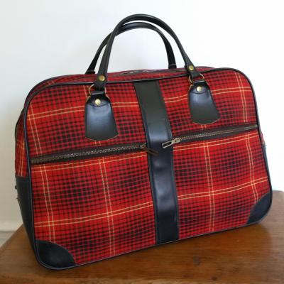 1 sac de voyage ecossais