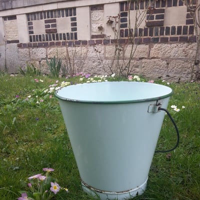 1 seau emaille vert pastel