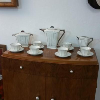 1 service a cafe art deco