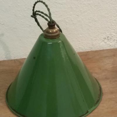 1 suspension conique verte