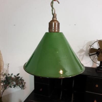 1 suspension emaillee verte cone