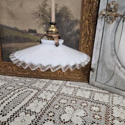 1 suspension opaline dentelle