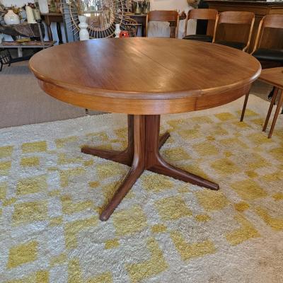 Table Baumann