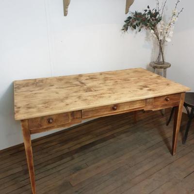 1 table de ferme 3 tiroir