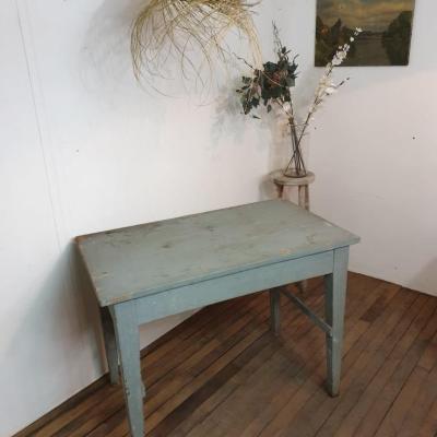 1 table en bois bleu gris