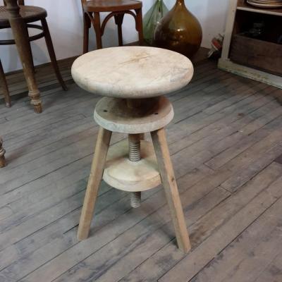 1 tabouret a vis