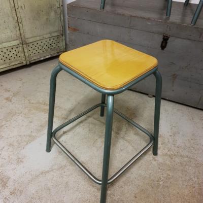 1 tabouret d atelier 3