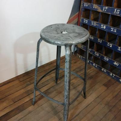 1 tabouret indus nicolle