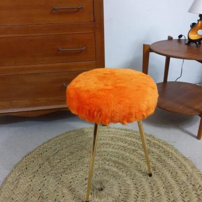 1 tabouret moumoute orange