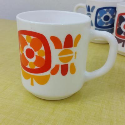 1 tasse mobil orange 1