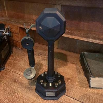 1 telephone colonne ducousso