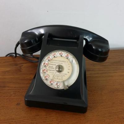 1 telephone noir bakelite 1