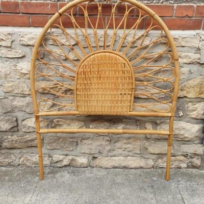 1 tete de lit en rotin