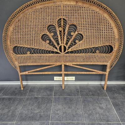 1 tete de lit peacock