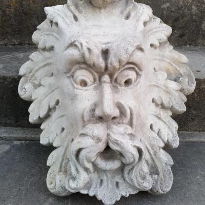 1 tete en pierre