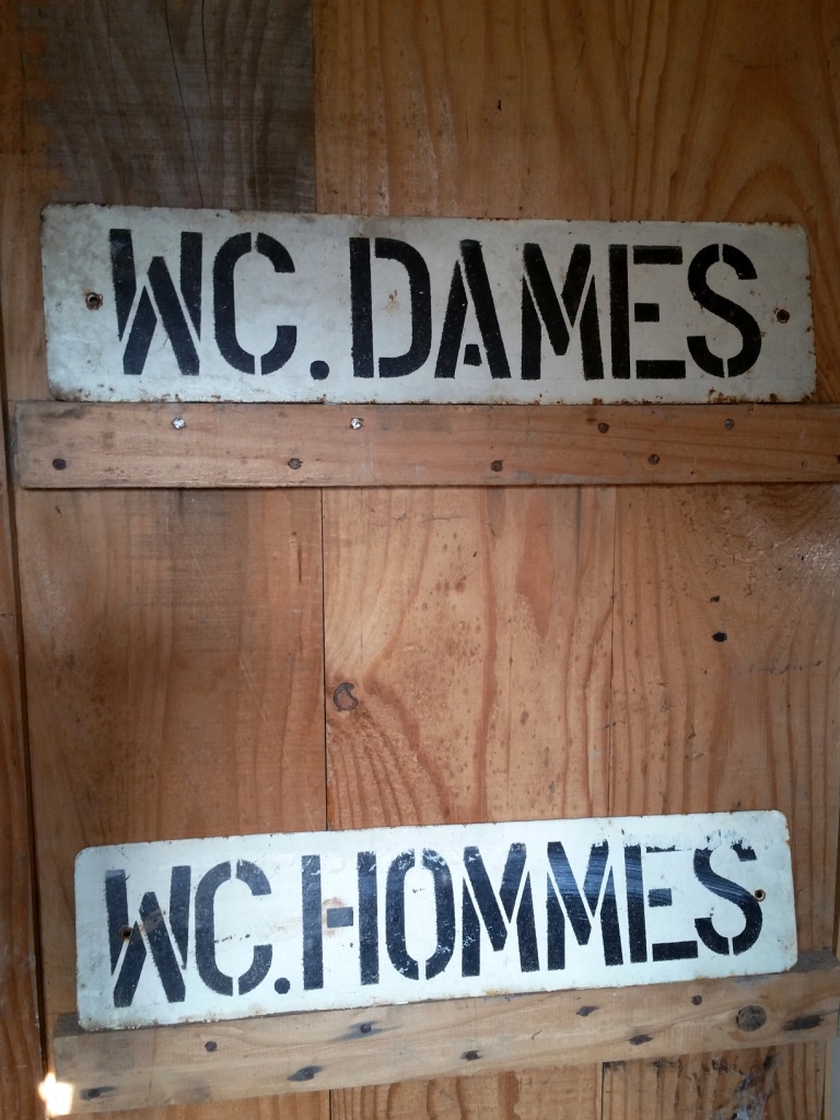 1 toles wc dames hommes