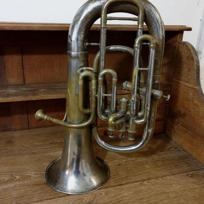 1 tuba couesnon