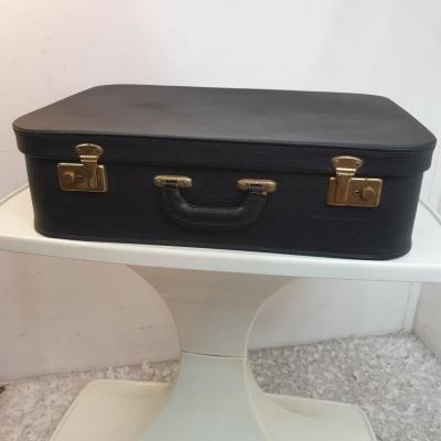 1 valise bleue fonce