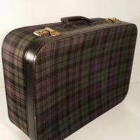 1 valise ecossaise violet