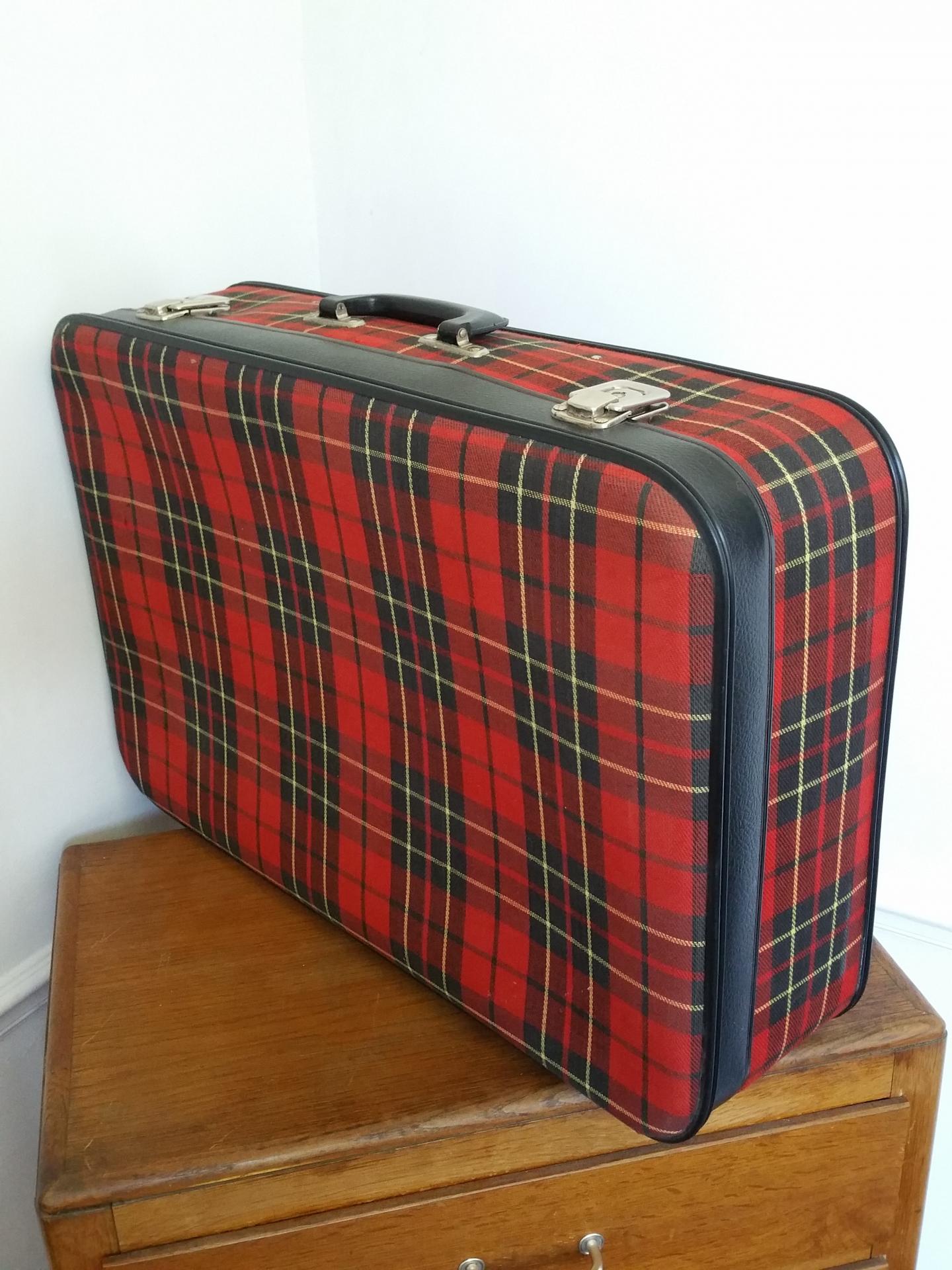 1 valise tissu ecossais