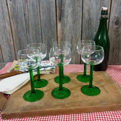 1 verres a vin blanc lot i