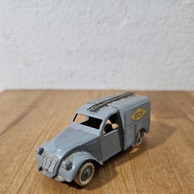 2 2 cv camionette