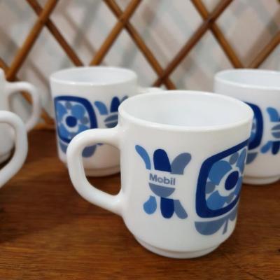 2 6 petites tasses mobil bleues