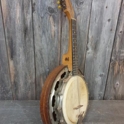 2 banjo