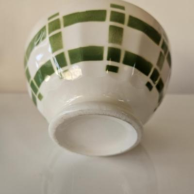 1 bol ancien blanc et vert