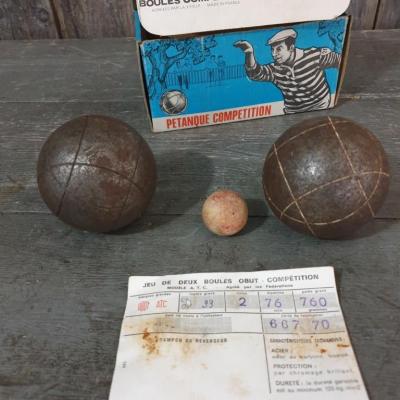 2 boules de petanque obut
