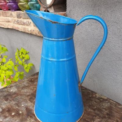 2 broc emaille bleu