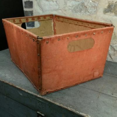 2 caisse de bonneterie