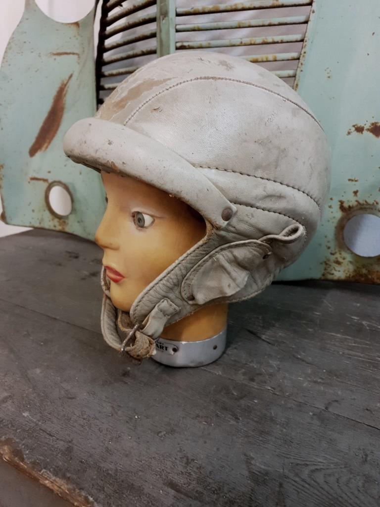 2 casque bolen cuir