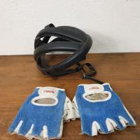 2 casque et gants de cycliste