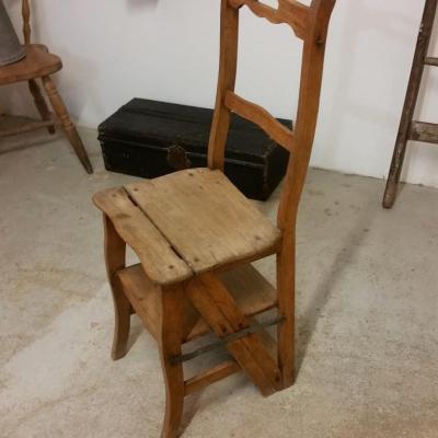 2 chaise escabeau