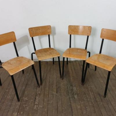 2 chaises d ecole noire lot f