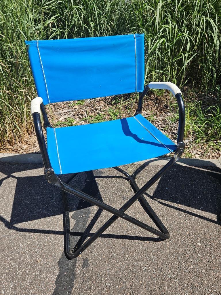 2 fauteuils pliants bleux