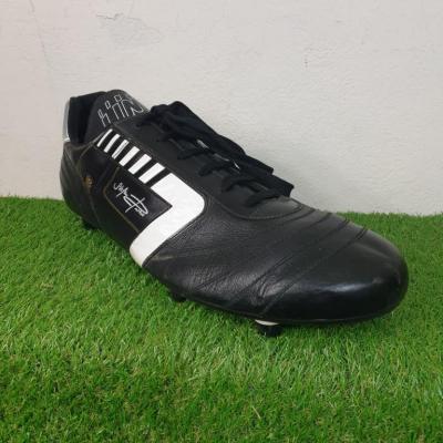 2 grande chaussure de foot line 7