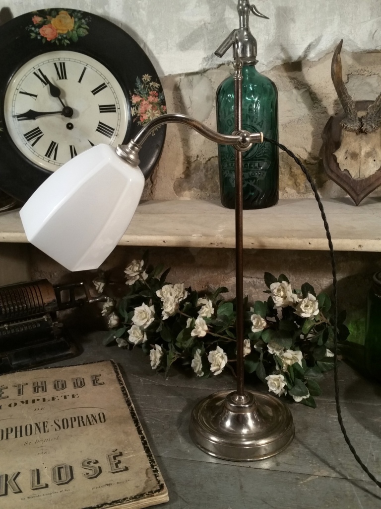 2 lampe de table opaline blanche