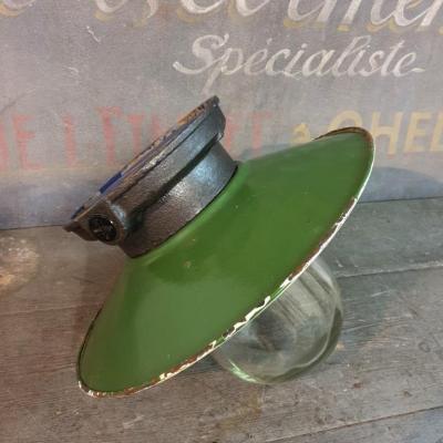Lampe d'atelier industriel