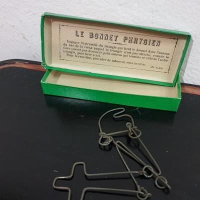 2 le bonnet phrygien jjf