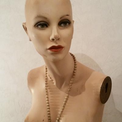 2 mannequin 70 s