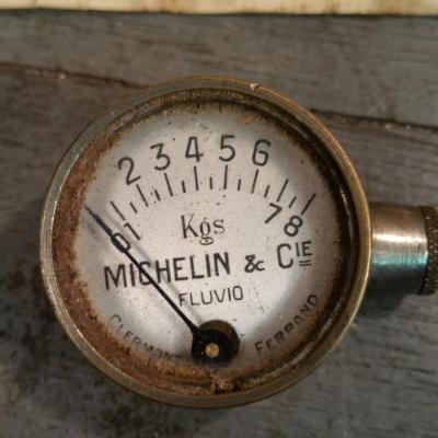 2 manometre michelin