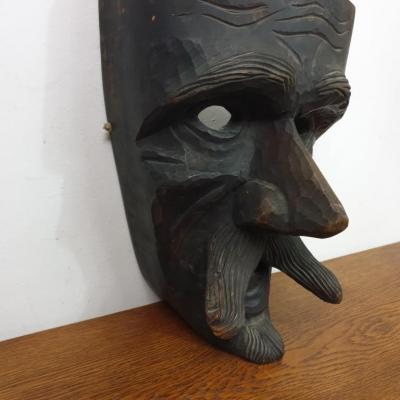 2 masque mamuthones